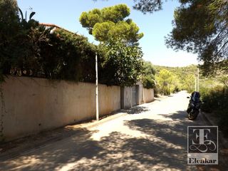 Rural plot  Boi. Exclusiva parcela de 613 m para amantes del relax