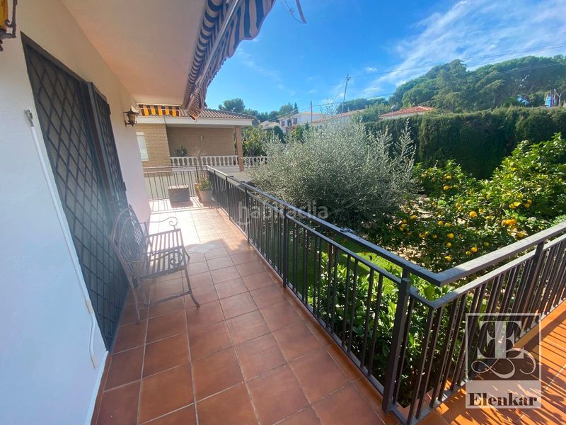 Foto 082a9859-2432-4795-928e-06c52d9ba995. Chalet venta de chalet independiente de 5 habitaciones !!! en Cunit