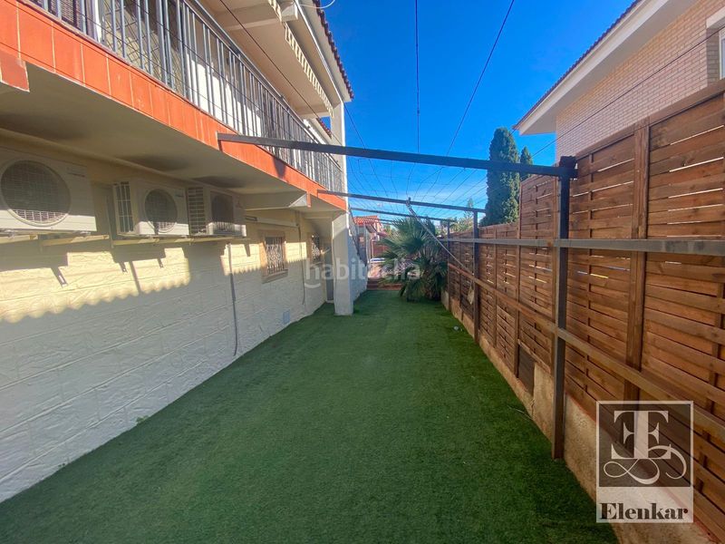 Foto 1700776b-49c2-4e16-8d7f-7adea41f65bf. Chalet venta de chalet independiente de 5 habitaciones !!! en Cunit