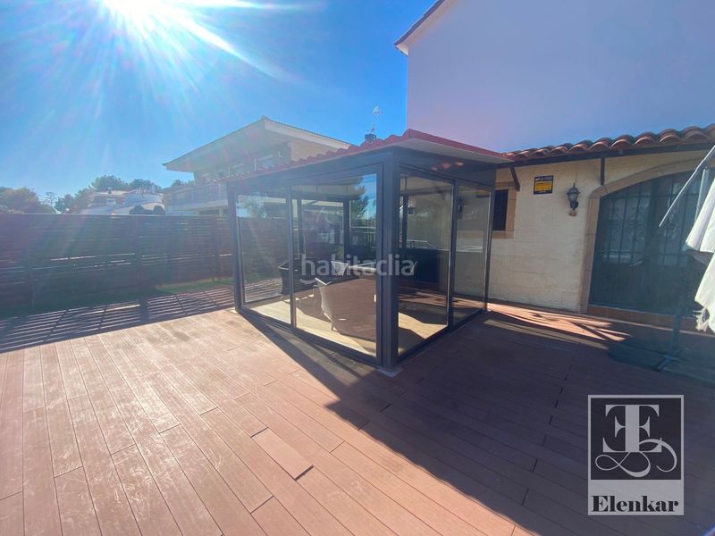 Foto 1bf5faff-e0fe-40b6-87ca-a5e8e7c166e7. Chalet venta de chalet independiente de 5 habitaciones !!! en Cunit