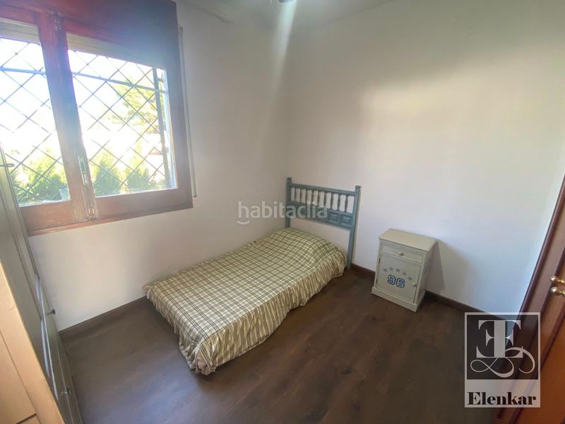 Foto 2ccf6d3c-adaa-4619-886b-a0125fd70186. Chalet venta de chalet independiente de 5 habitaciones !!! en Cunit