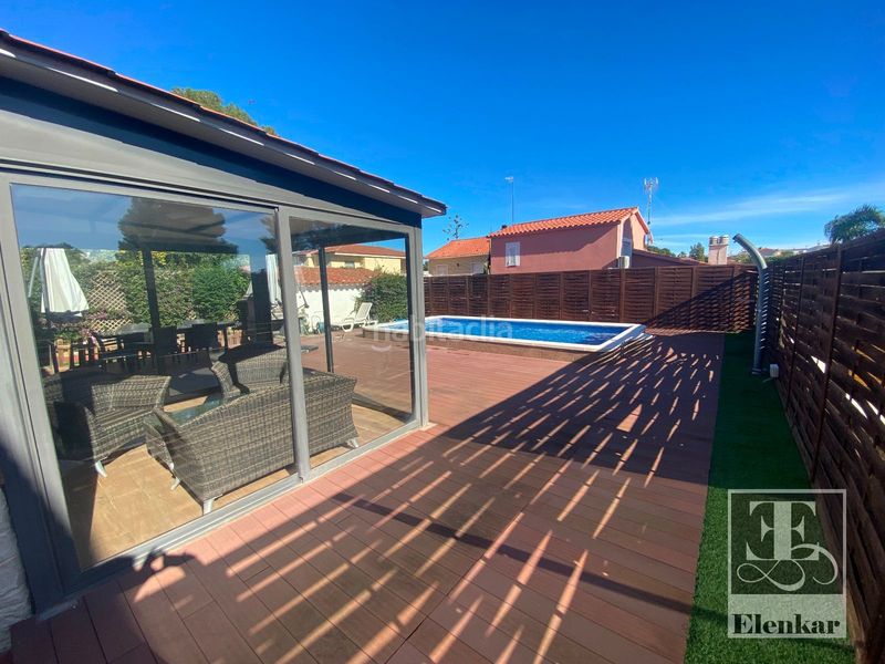Foto 4813a563-a07f-4f82-9443-9b1f50e726da. Chalet venta de chalet independiente de 5 habitaciones !!! en Cunit