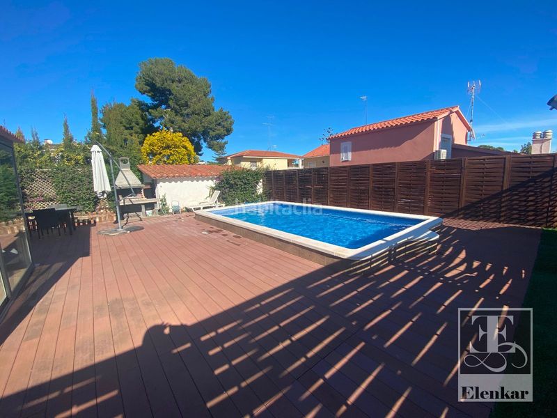 Foto 4c867a6e-d931-450c-9c5f-4415a5cda97d. Chalet venta de chalet independiente de 5 habitaciones !!! en Cunit