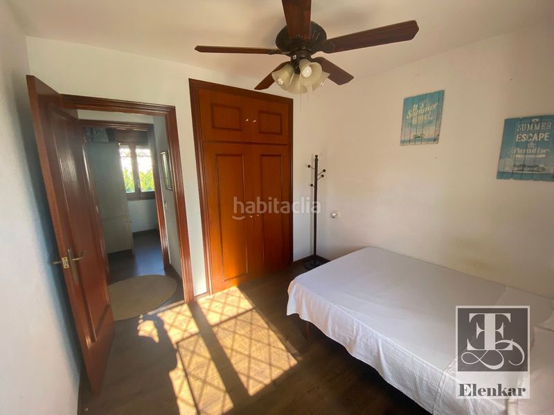 Foto 4ce33665-b2ec-4bca-805c-dda056f166cc. Chalet venta de chalet independiente de 5 habitaciones !!! en Cunit