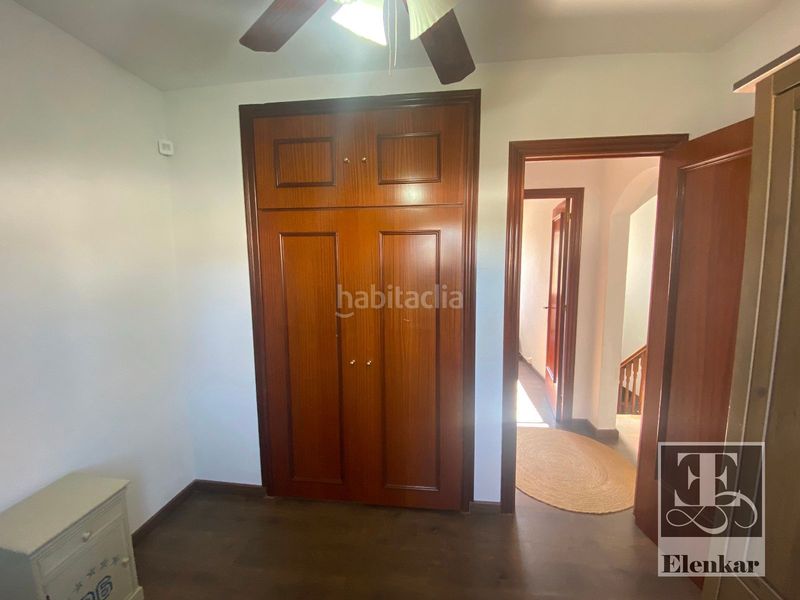 Foto 67e0d3a7-1da0-47de-bc9b-9df634665c21. Chalet venta de chalet independiente de 5 habitaciones !!! en Cunit