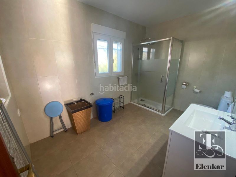 Foto 68a4b428-2995-458d-9cc2-bf7010fec324. Chalet venta de chalet independiente de 5 habitaciones !!! en Cunit