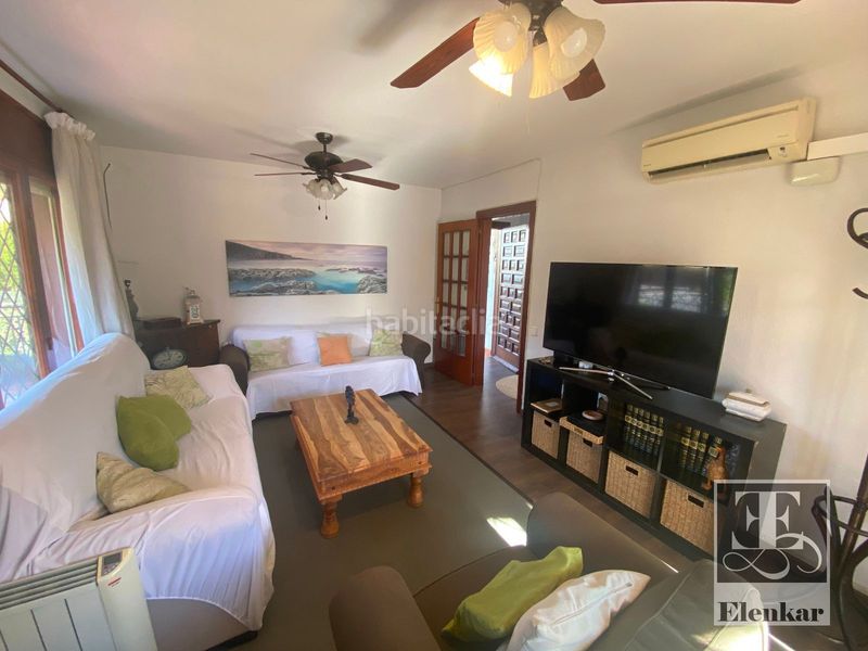 Foto 6cd98a5c-d5b6-45d0-bb6a-347c8cc34684. Chalet venta de chalet independiente de 5 habitaciones !!! en Cunit