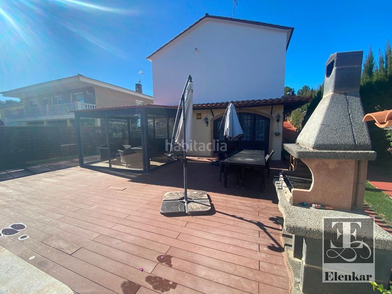 Foto 75aeeec4-1ac1-4ebb-b87d-2c75e6aa94ff. Chalet venta de chalet independiente de 5 habitaciones !!! en Cunit