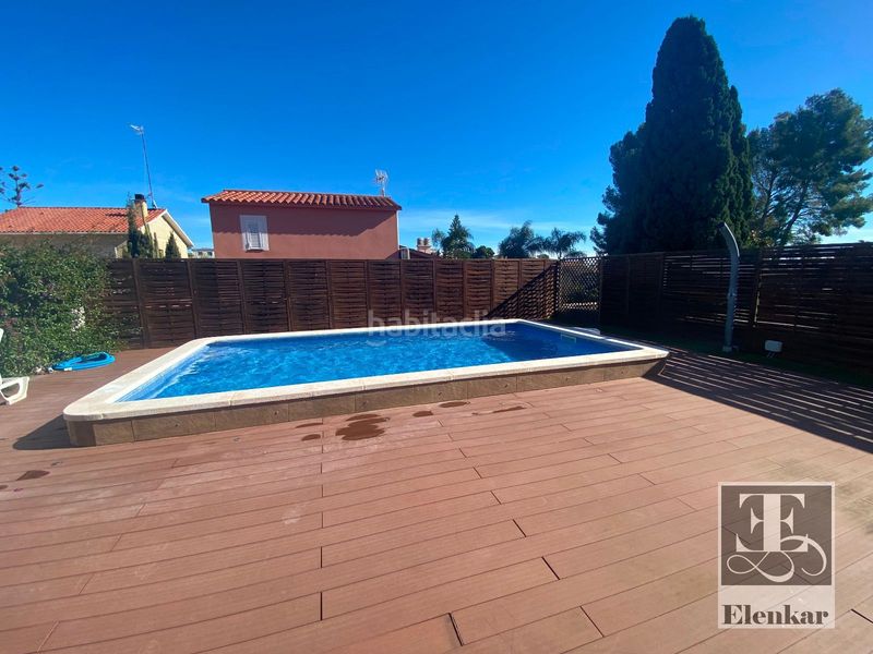 Foto e2acdfa0-5094-461a-9217-6f0f73ba2100. Chalet venta de chalet independiente de 5 habitaciones !!! en Cunit