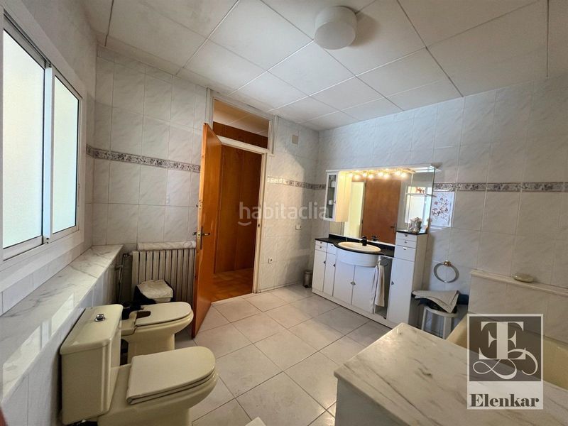 Foto b627f454-324c-41b3-ac3e-335979fdf21d. Casa amb calefacció aparcament a Sant Sadurní d´Anoia