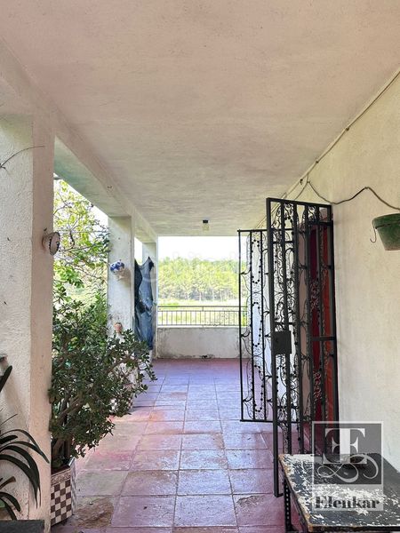 Foto c6107193-9991-44d9-9712-19717fc6a4ad. Flat with parking pool in Castellet i la Gornal