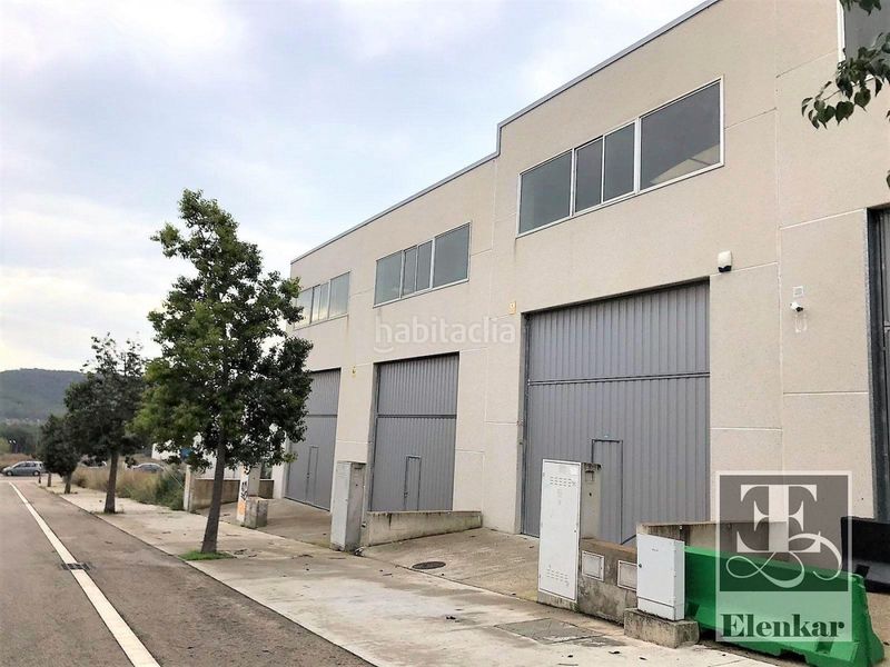 Foto a735e863-29ad-4833-89cc-a5a63f2c3a53. Nau industrial a Mas romeu Calafell