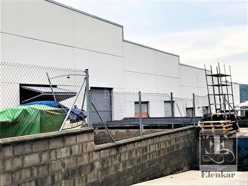 Foto fabf7a56-5d6e-4efe-af52-eb2876b012e3. Nau industrial a Mas romeu Calafell