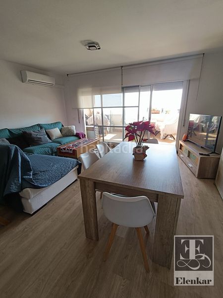 Foto 45a9f235-814a-49cc-8d0c-e44fdd411a84. Casa amb aparcament piscina a Segur de Calafell nucli urbà Segur de Calafell