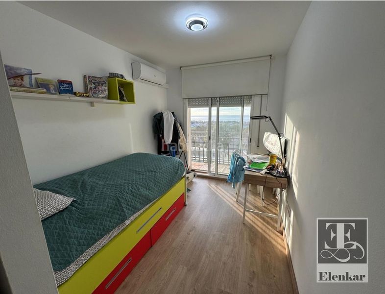 Foto af55398e-57a6-4943-8dd2-37f122171782. Casa amb aparcament piscina a Segur de Calafell nucli urbà Segur de Calafell