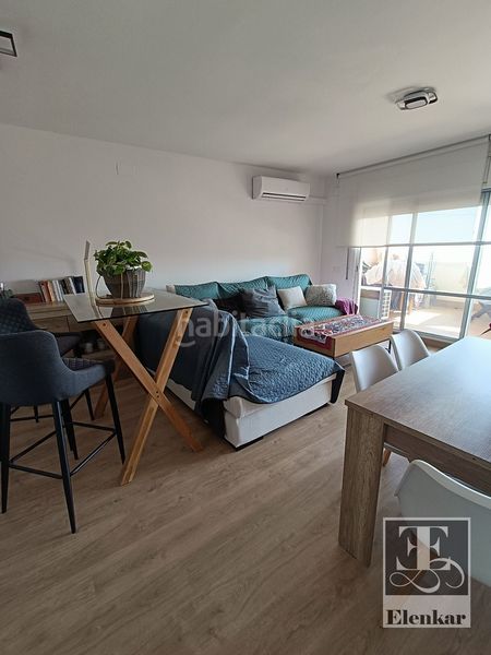 Foto f8ee02e8-bc97-4054-a5cf-efb0ab72701e. Casa amb aparcament piscina a Segur de Calafell nucli urbà Segur de Calafell