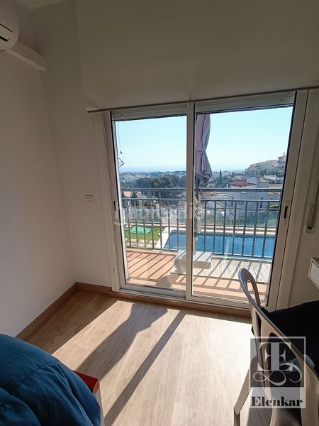 Foto ffeee72c-c714-4a41-b73a-d34cd05597a8. Casa amb aparcament piscina a Segur de Calafell nucli urbà Segur de Calafell