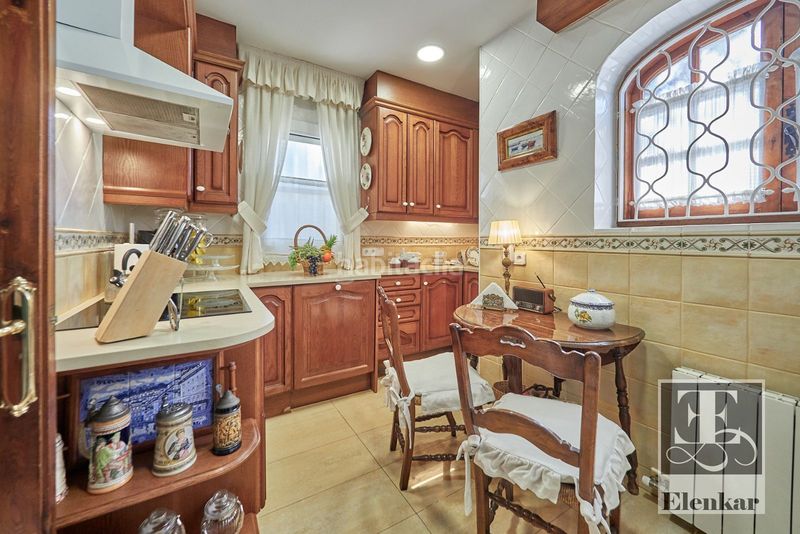 Foto 3c0797cf-3cf8-4983-ad86-728baae9b39b. Casa adossada amb calefacció aparcament piscina a Calafell