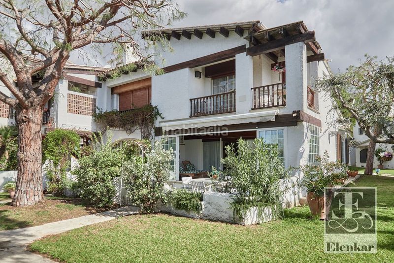 Foto 3d5c26e7-3391-4995-9f84-e8be2854a602. Casa adossada amb calefacció aparcament piscina a Calafell