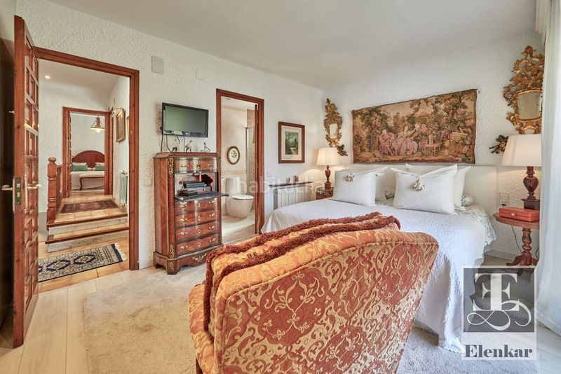 Foto 4add283b-a77f-4d0a-99c6-55484ca294dc. Casa adossada amb calefacció aparcament piscina a Calafell