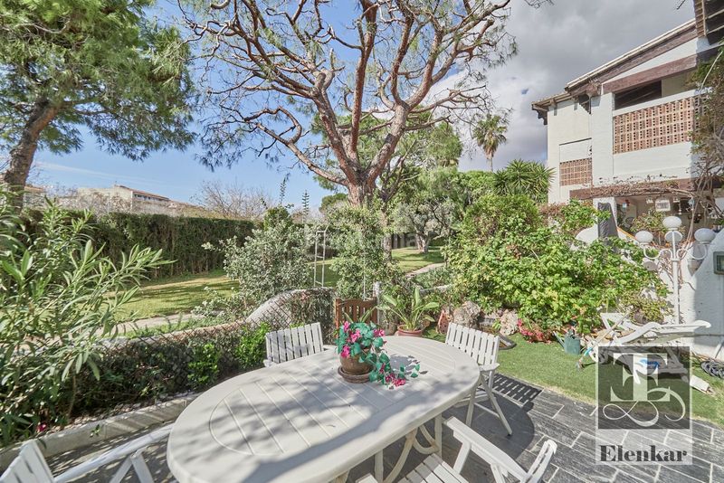 Foto 667704de-96f3-49e1-a3cd-332a1a9dab23. Casa adossada amb calefacció aparcament piscina a Calafell