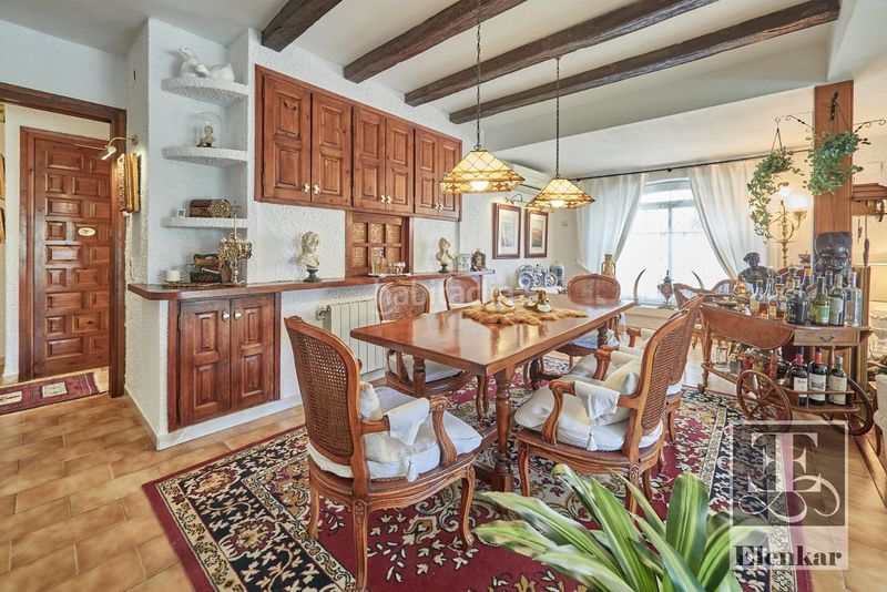 Foto 780b5fe4-ea9a-4781-a3ae-e880ae52cb02. Casa adossada amb calefacció aparcament piscina a Calafell