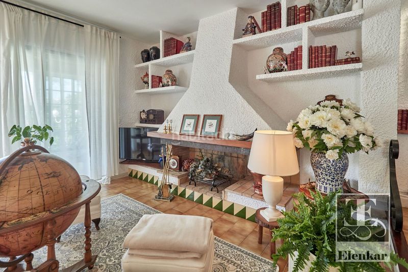 Foto a1f1de51-79f6-457b-aec9-6ecc80527c82. Casa adossada amb calefacció aparcament piscina a Calafell