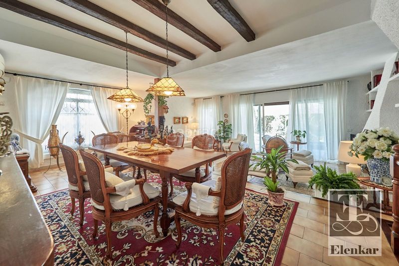 Foto ac6497e8-78e8-444a-8af6-e80efd015bb3. Casa adossada amb calefacció aparcament piscina a Calafell