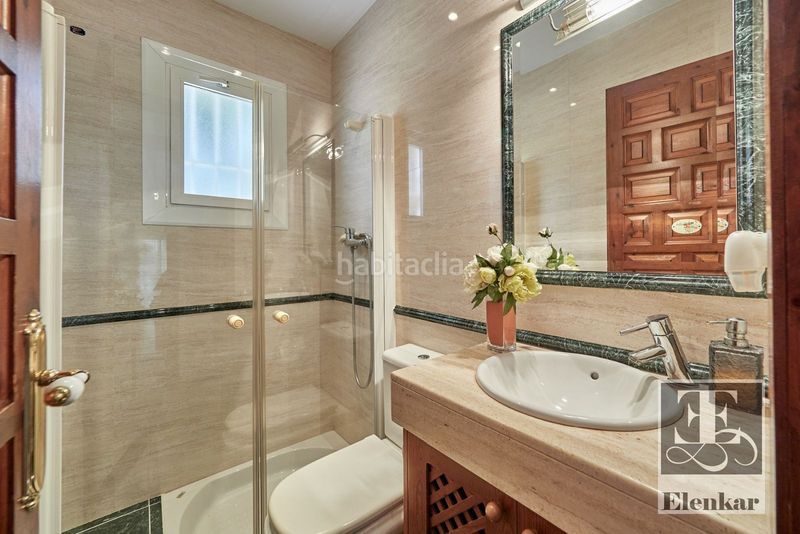 Foto b82844c1-e327-4a44-a536-88c2f859c53a. Casa adossada amb calefacció aparcament piscina a Calafell