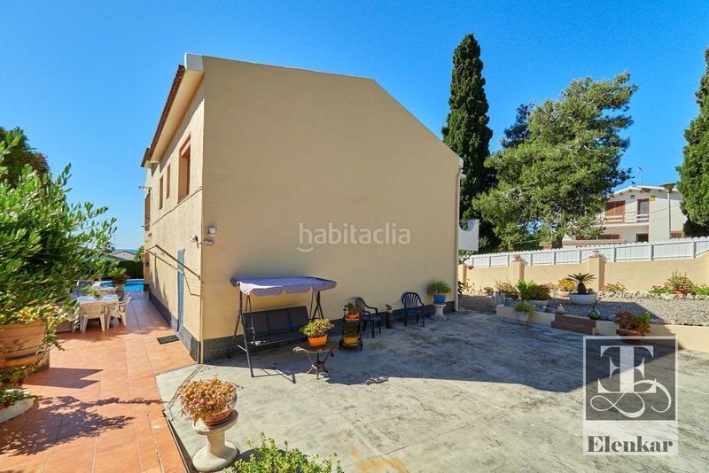 Foto 617862b6-6672-4157-8e46-be01c5593339. Xalet amb calefacció aparcament piscina a Els Masos - Els Garrofers Coma-ruga