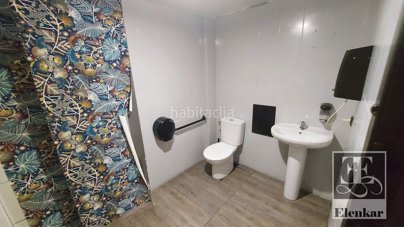 Foto d0e0de05-b2d5-4931-ae73-b924a35c72f4. Local comercial a Calafell platja Calafell
