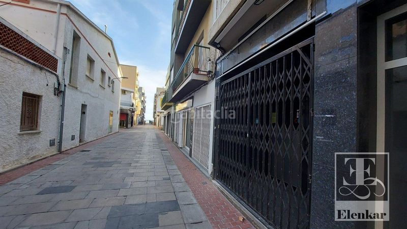 Foto f674de20-69b9-4de7-ba63-52f5e11f8ca1. Local comercial a Calafell platja Calafell