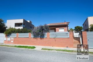 Xalet  Sanera. Chalet independiente con gran terraza en calafell