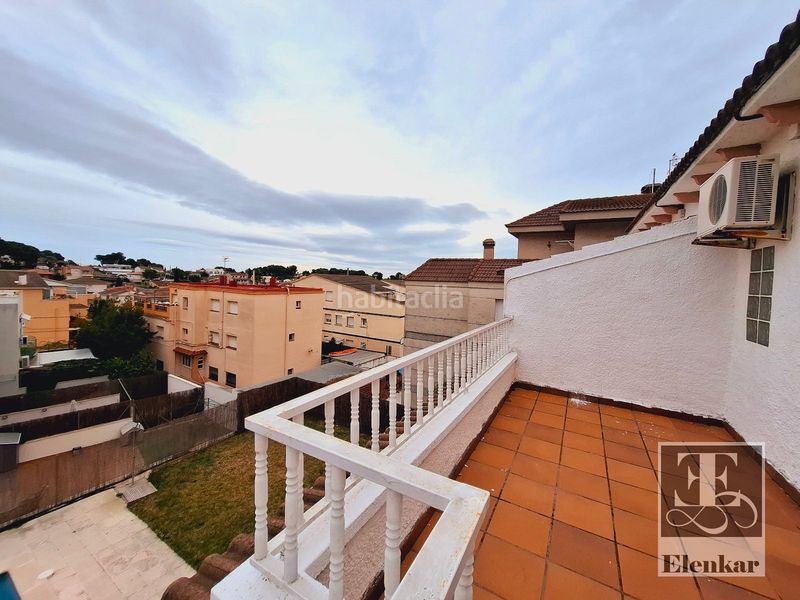 Foto 43fba88d-10d3-4755-a7f2-fdbd1e0be417. Casa adossada amb calefacció aparcament piscina a Segur de Calafell