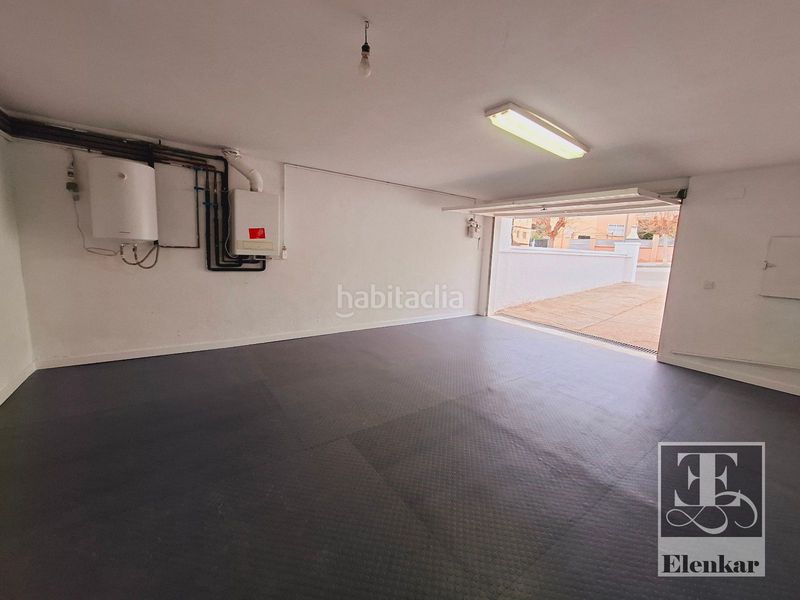 Foto af615bdb-96ca-4176-aa3a-8bc826b92d1f. Casa adossada amb calefacció aparcament piscina a Segur de Calafell
