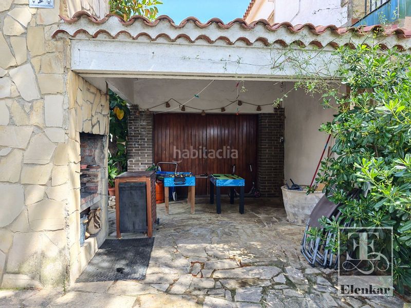 Foto 19ff3762-68f9-4576-819e-cd88d1e25b65. Xalet amb calefacció aparcament piscina a Bellvei