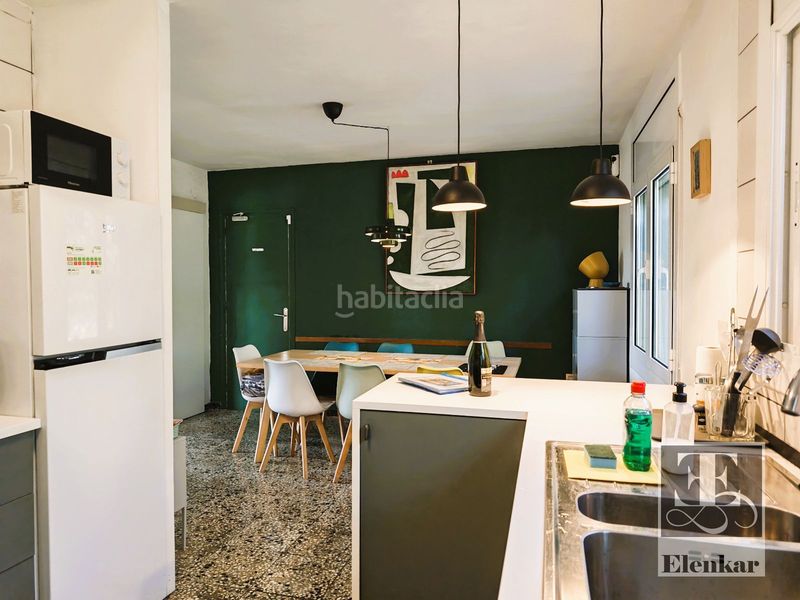 Foto 29f504d0-221f-4602-bba7-fa6633292dbe. Xalet amb calefacció aparcament piscina a Bellvei