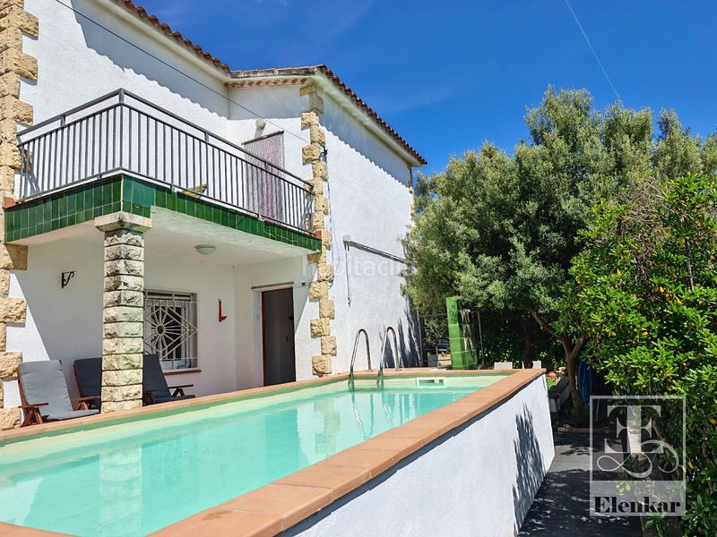 Foto 6c2b3b2d-6ad0-4b60-9af3-d8d662159f28. Xalet amb calefacció aparcament piscina a Bellvei