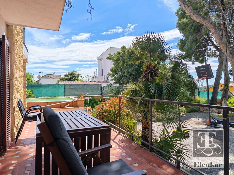 Foto ba9d6961-9029-4652-b13d-3510bcd551f3. Xalet amb calefacció aparcament piscina a Bellvei