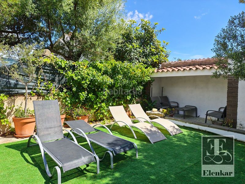 Foto c8bac22f-92d9-4ad7-8ad8-770bb2bfa35b. Xalet amb calefacció aparcament piscina a Bellvei