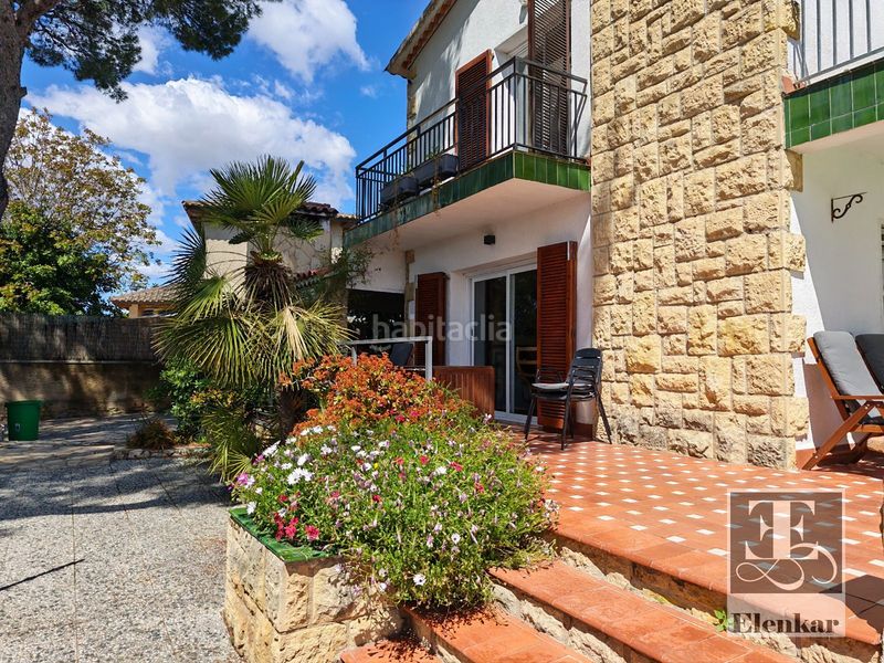 Foto e85cab9f-372e-4004-a8b5-fb96a75f2bba. Xalet amb calefacció aparcament piscina a Bellvei