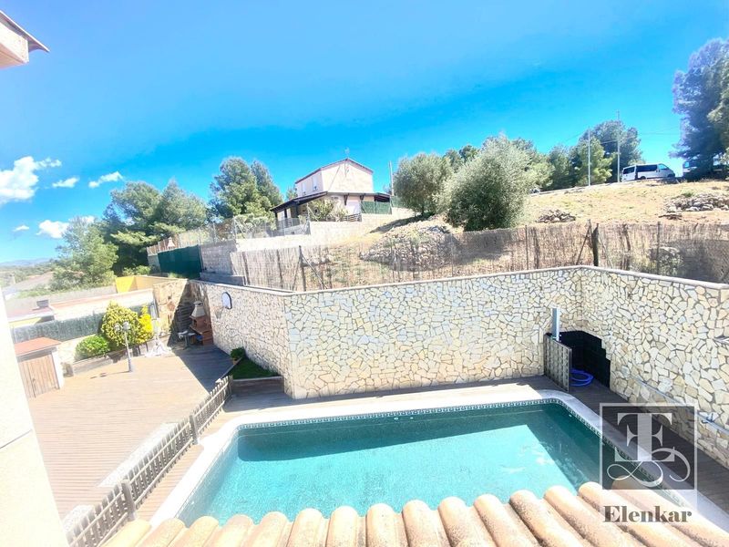 Foto 2116c588-a633-4ac9-a702-496527efd440. Casa amb calefacció aparcament piscina a Valldemar-Montmar Segur de Calafell