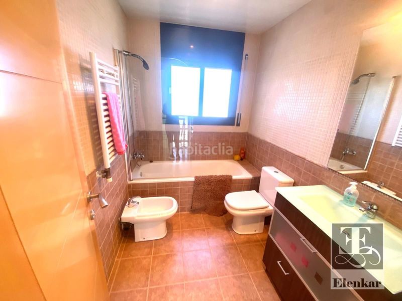 Foto 5fdc9d7f-2357-4733-a38a-1f554d956576. Casa amb calefacció aparcament piscina a Valldemar-Montmar Segur de Calafell