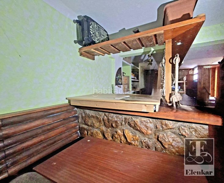 Foto cbd3e06c-0c8d-4987-97cd-969777f1f67b. Local comercial a Centre Torredembarra
