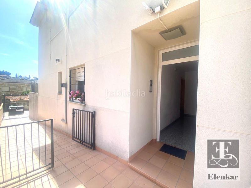 Foto 721aed96-fb75-4a15-a45a-637b2c6143ec. Àtic amb aparcament piscina a Segur de Calafell nucli urbà Segur de Calafell