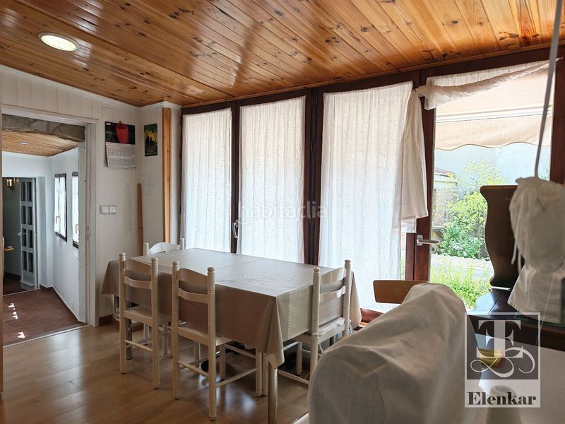 Foto 5431dcf8-3738-46e1-936f-b9389543f9f8. Casa adossada a Llorenç del Penedès