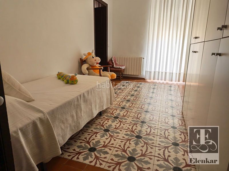 Foto 6fd0b291-aa99-406b-a172-119a41c247e9. Casa adossada a Llorenç del Penedès