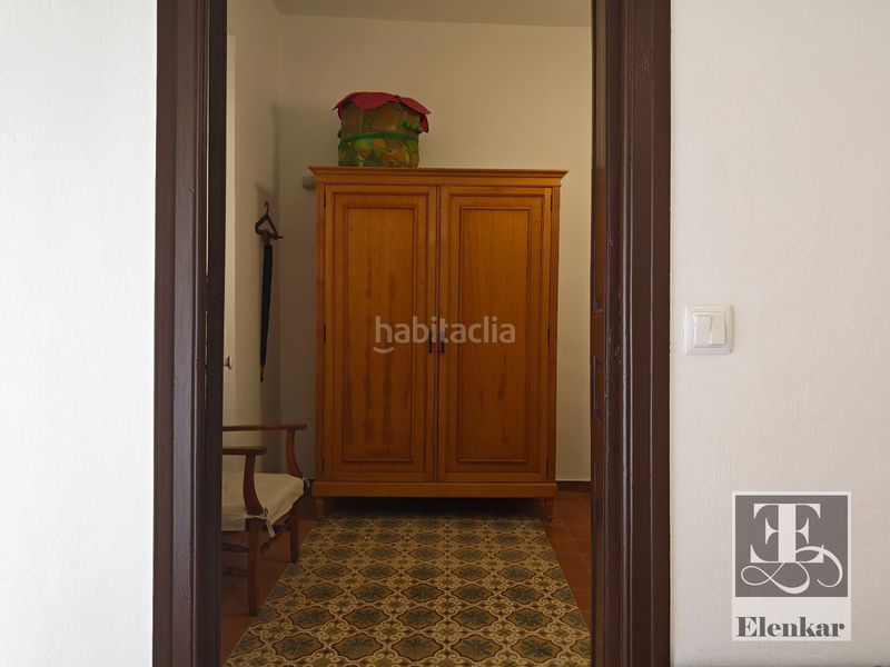 Foto 8b2d4160-0364-4b23-b0c1-7f21a0cfe674. Casa adossada a Llorenç del Penedès