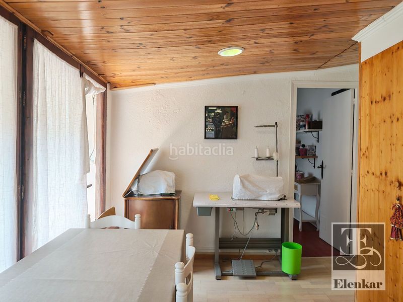 Foto d056a7b1-89b9-42bf-9791-b99482680fdd. Casa adossada a Llorenç del Penedès