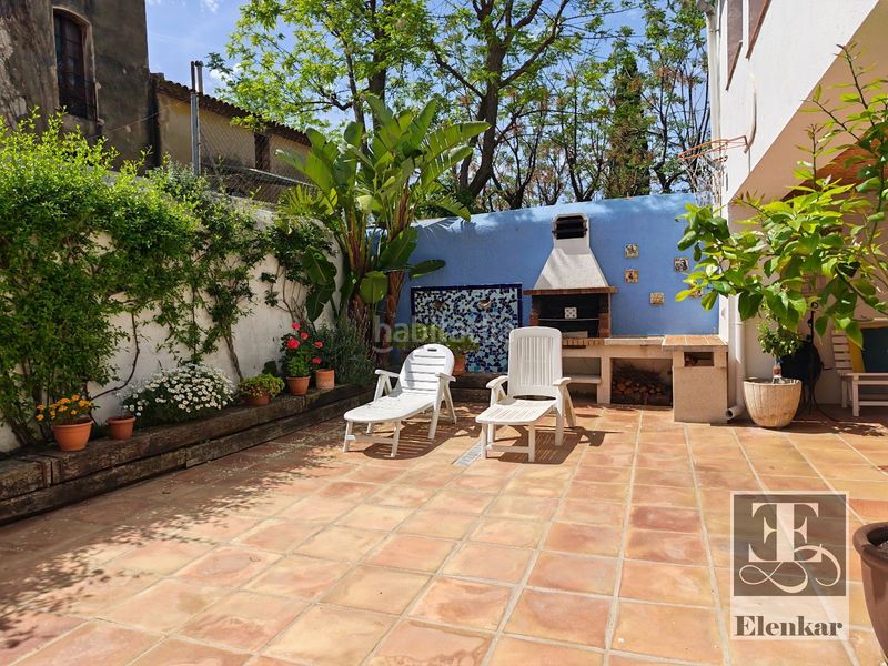 Foto d2cb3298-85be-4165-8cf4-70ae061b498b. Casa adossada a Llorenç del Penedès